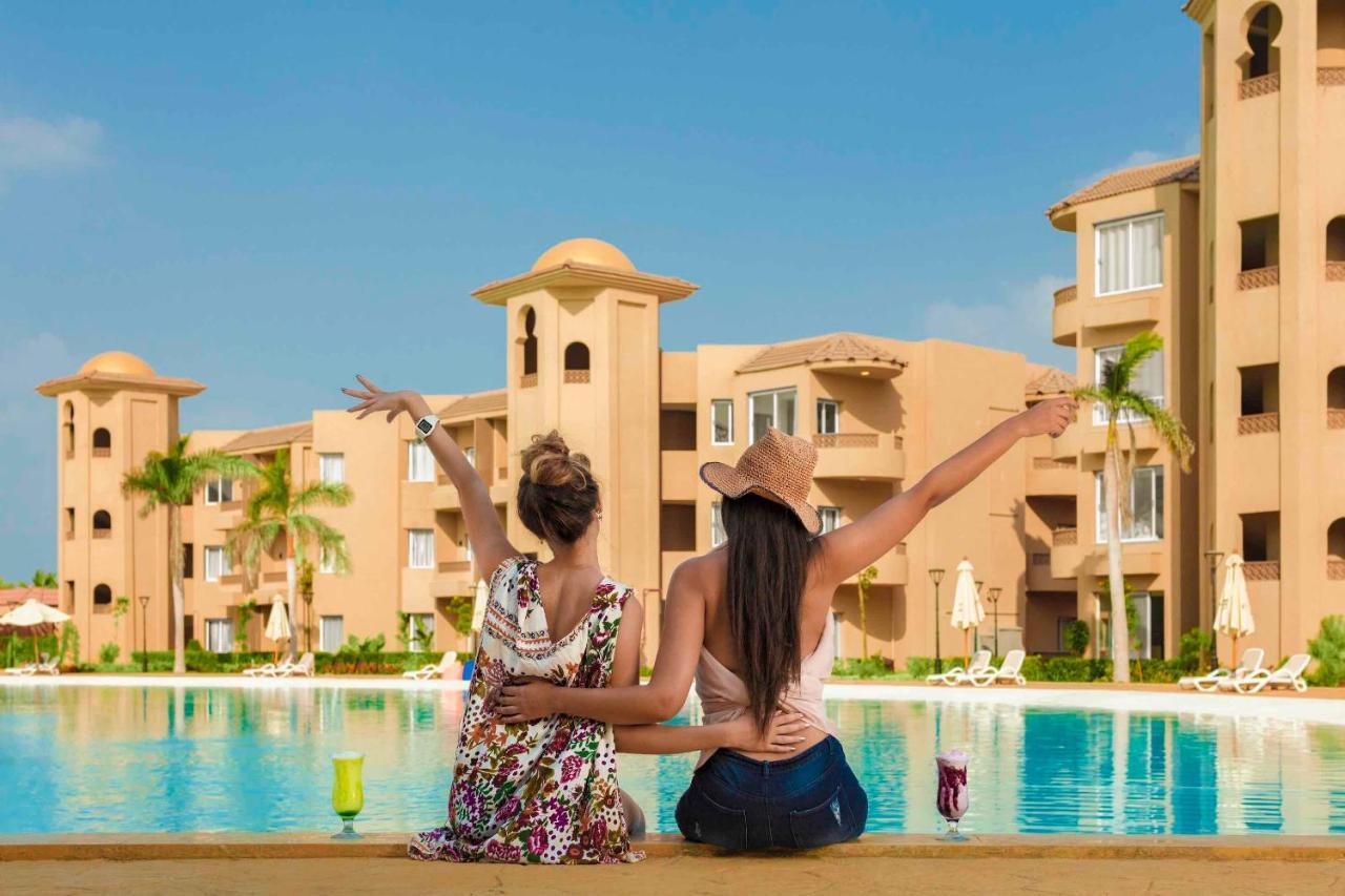 Marom Port Said Resort & Beach Экстерьер фото