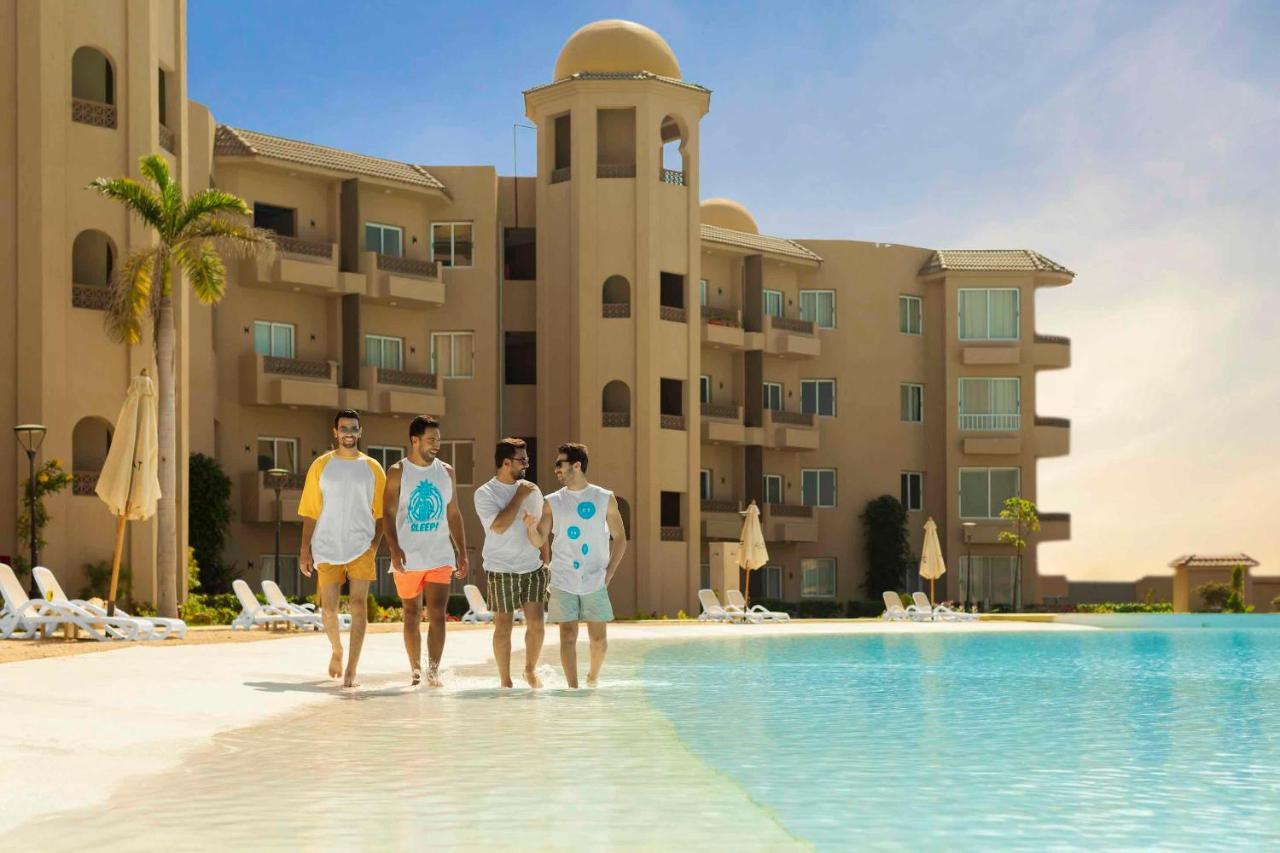 Marom Port Said Resort & Beach Экстерьер фото