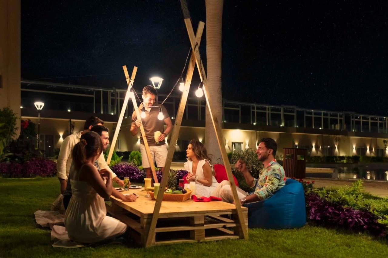 Marom Port Said Resort & Beach Экстерьер фото