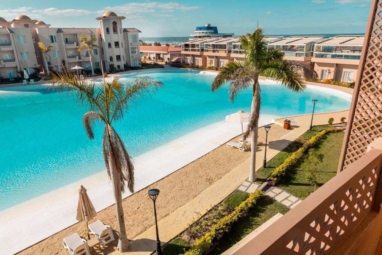 Marom Port Said Resort & Beach Экстерьер фото