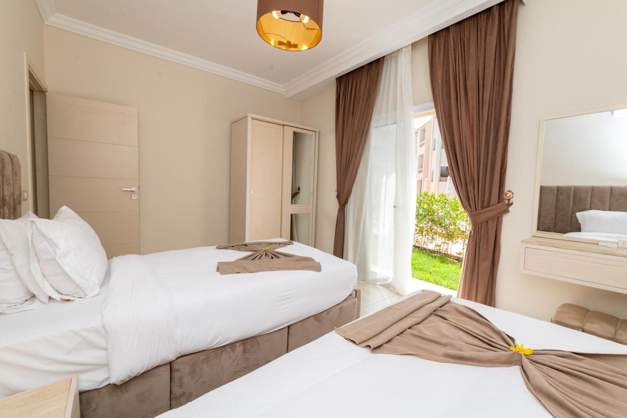 Marom Port Said Resort & Beach Экстерьер фото