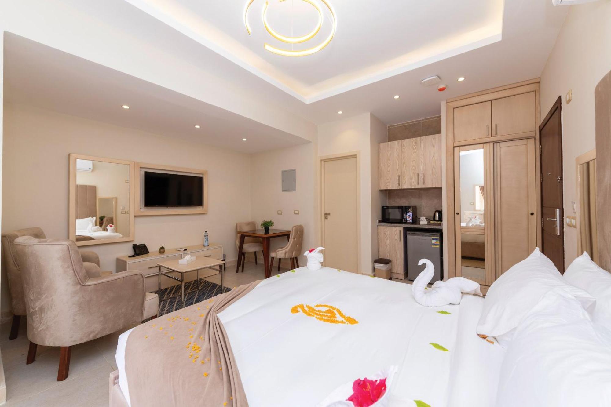 Marom Port Said Resort & Beach Экстерьер фото